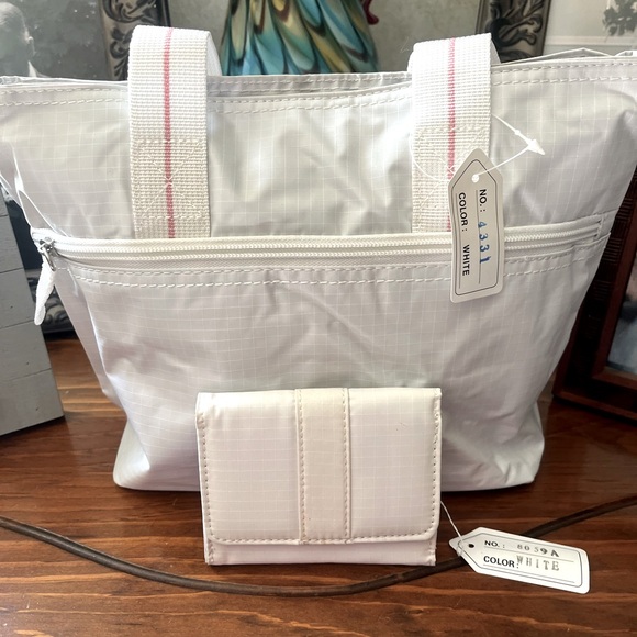 White Tote Bag and Wallet‎ Set - Picture 1 of 9